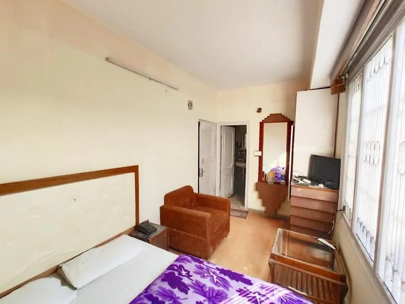 Hotel Shorya シムラー